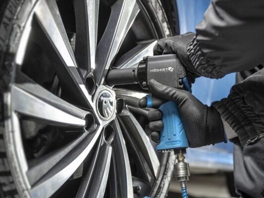 HOEGERT Гайковерт пневматический ударный мини 1/2", 680Nm, ultra short — изображение 4